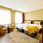Arq Paleis Hotel 4*