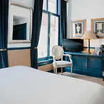 Hotel Arq Paleis 4*