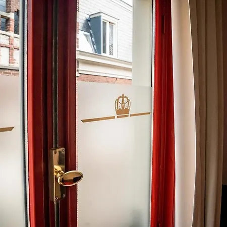 Paleis 4* Haga