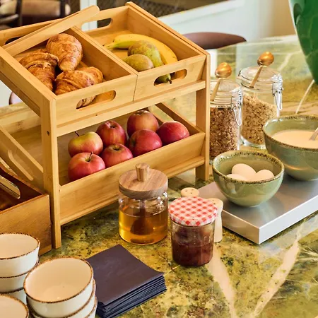 Arq Paleis 호텔 4*