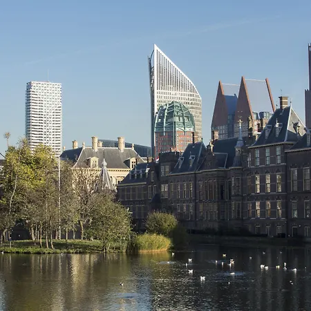 Arq Paleis 호텔 4*