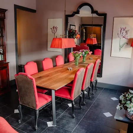 Arq Paleis Hotel