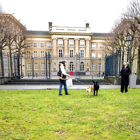 Arq Paleis 4*