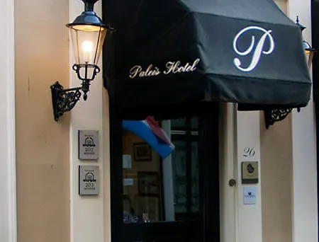 Paleis 4* Haga