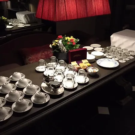 Hotel Paleis Haga