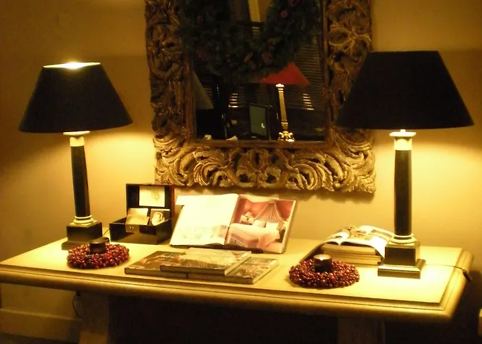 Arq Paleis 4* لاهاي