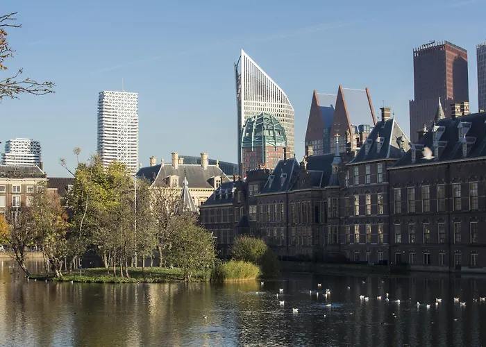 Arq Paleis فندق 4*