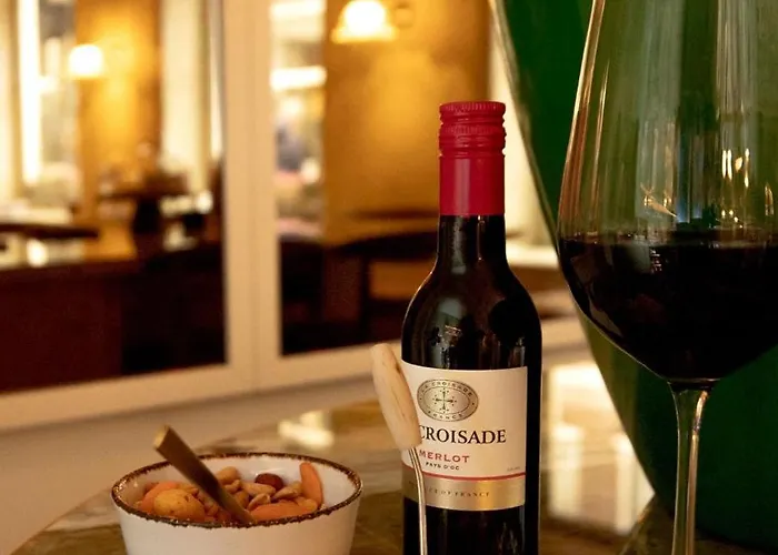 Arq Paleis 호텔 4*