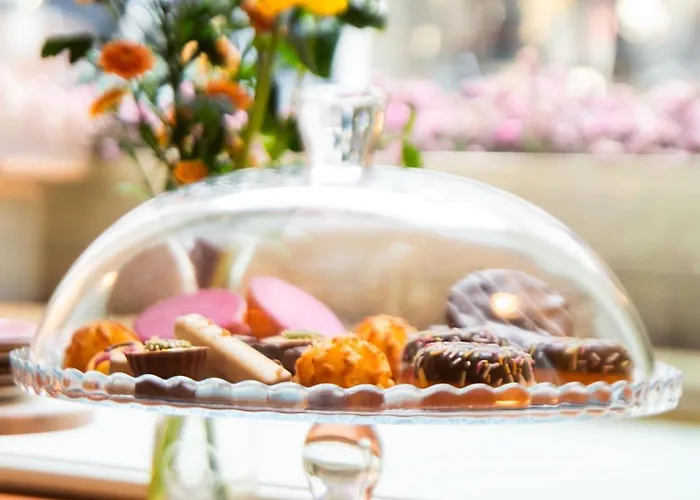 Arq Paleis فندق 4*